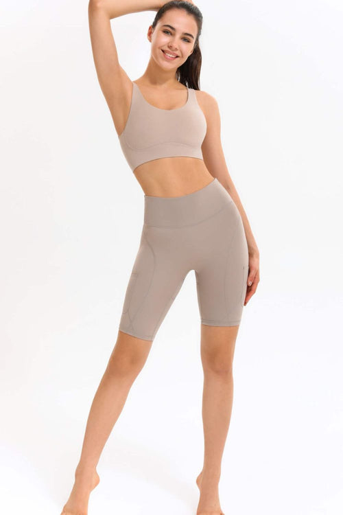 Crisscross Cutout Scoop Neck Sports Bra